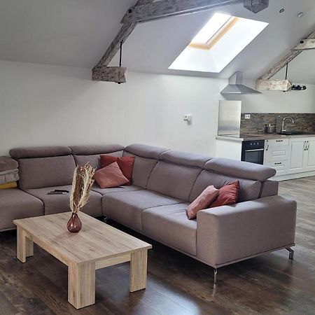 Charmante Maison A Haybes Екстериор снимка